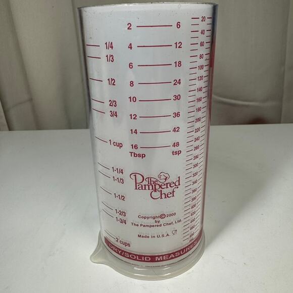 Pampered Chef Measure All 2 Cup Measuring Tube Wet Dry Liquids Solid #2225 EUC - Picture 1 of 3
